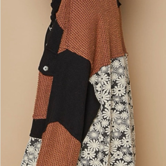 Pol waffle Daisy shacket iPlease see description for sizing - fits up to a20 - Picture 4 of 6